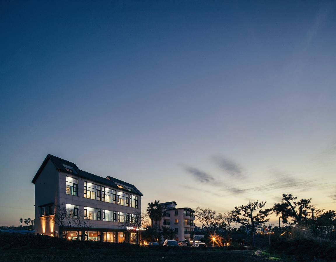 Jeju Feel Pension Exteriör bild