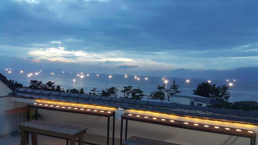 Jeju Feel Pension Exteriör bild